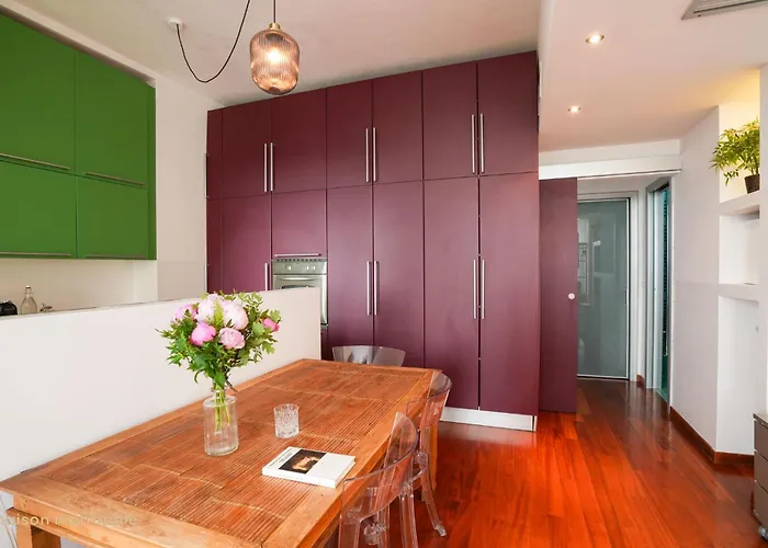 Bertola House Apartamento *
